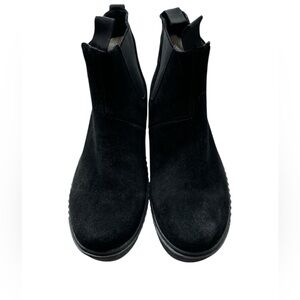 Religious Comfort Sleek Black Boots